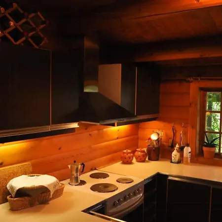 Semesterbostad Unique Log In Quiet Forest