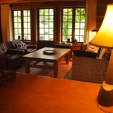 Semesterbostad Unique Log In Quiet Forest